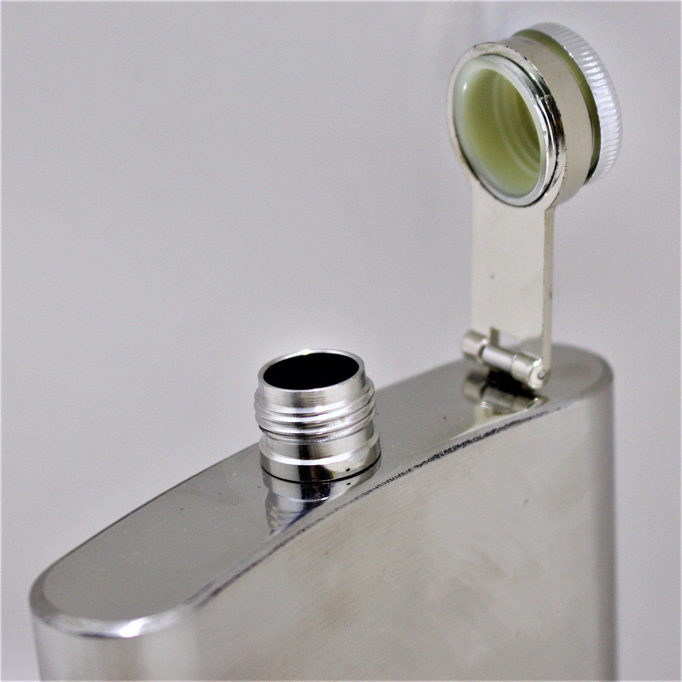 Miniatura 5 de Licorera metalica de 8OZ