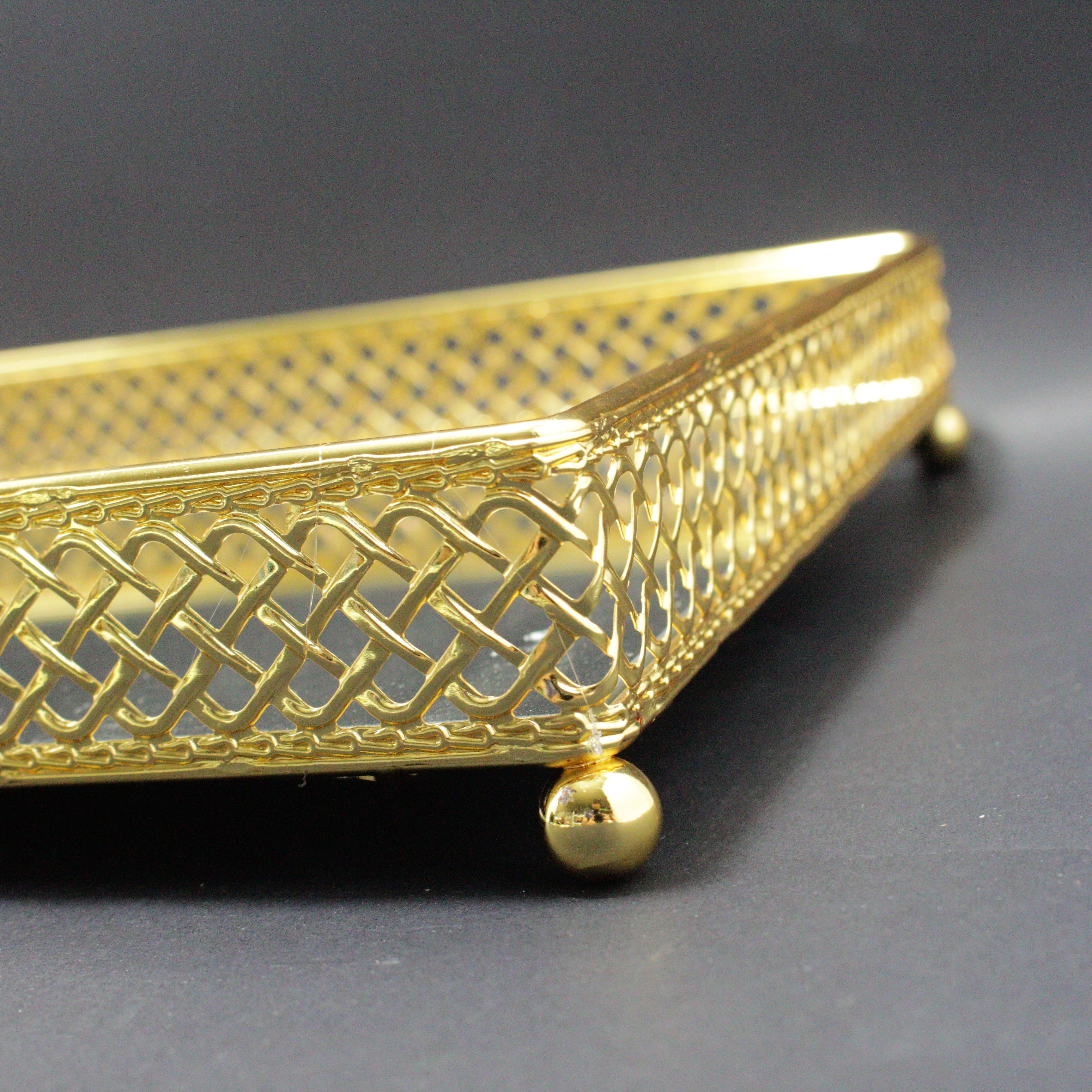 bandeja frutera cuadrada dorada pequeña