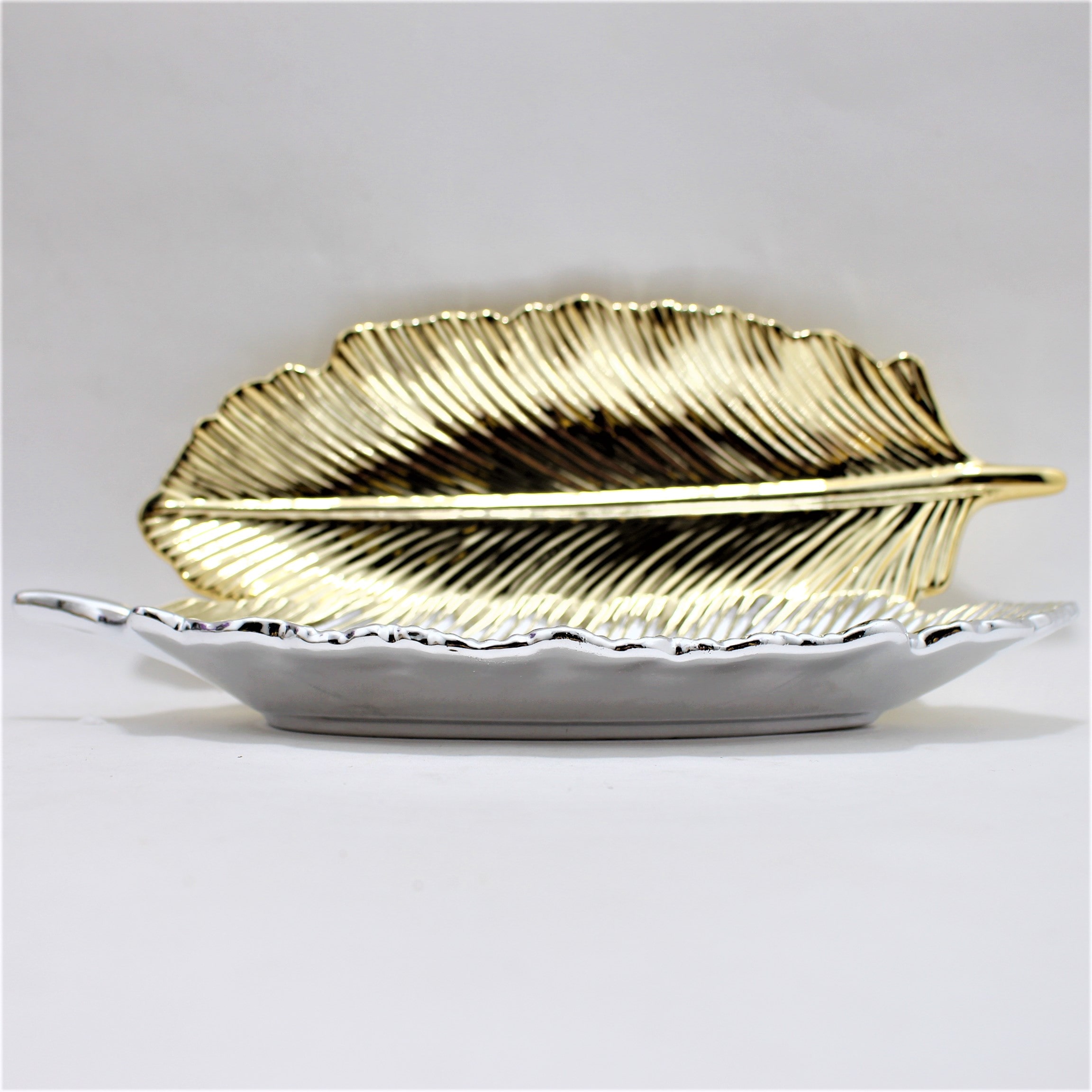 FRUTERA DECORATIVA EN FORMA DE HOJA