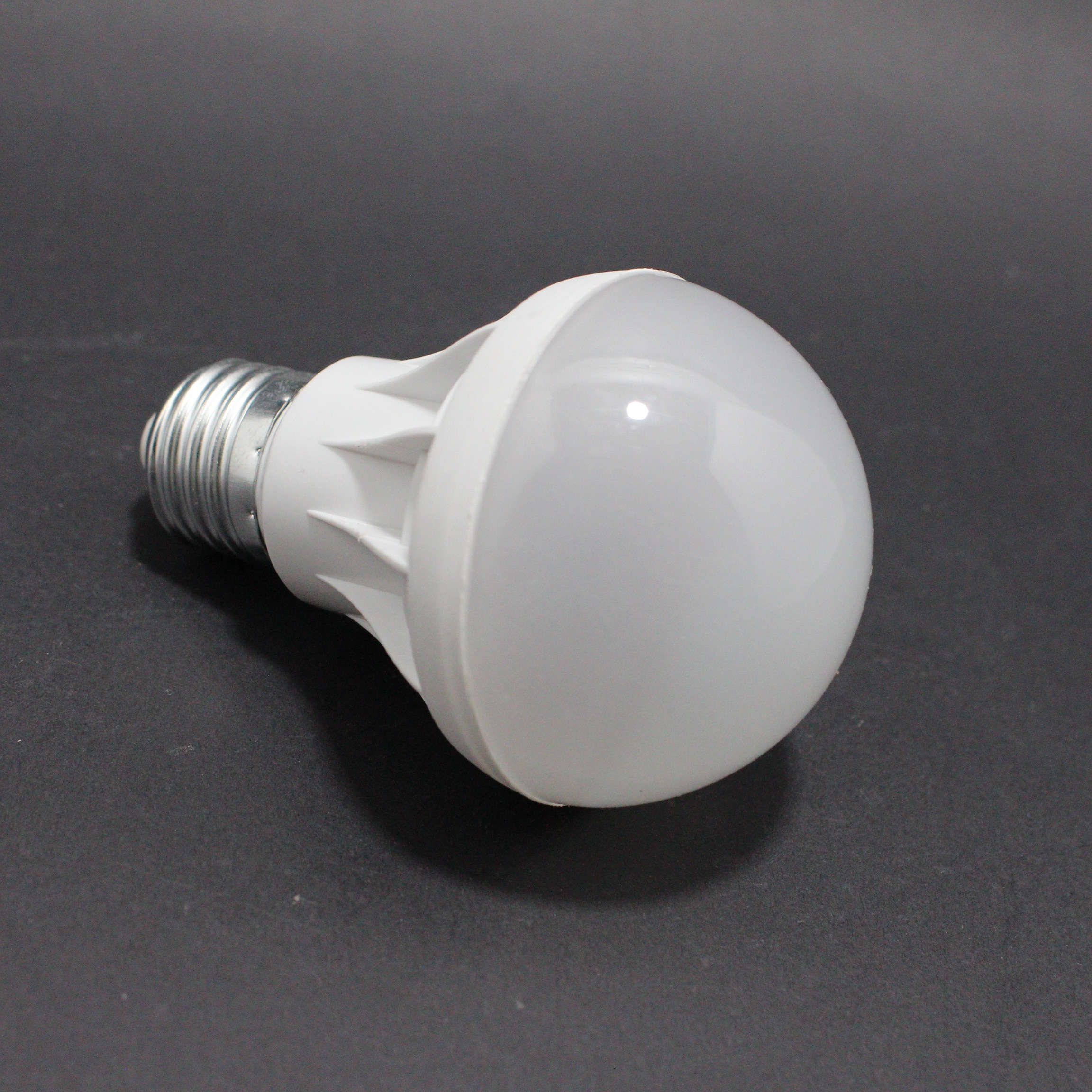 Miniatura 2 de BOMBILLO LED REDONDO 7W