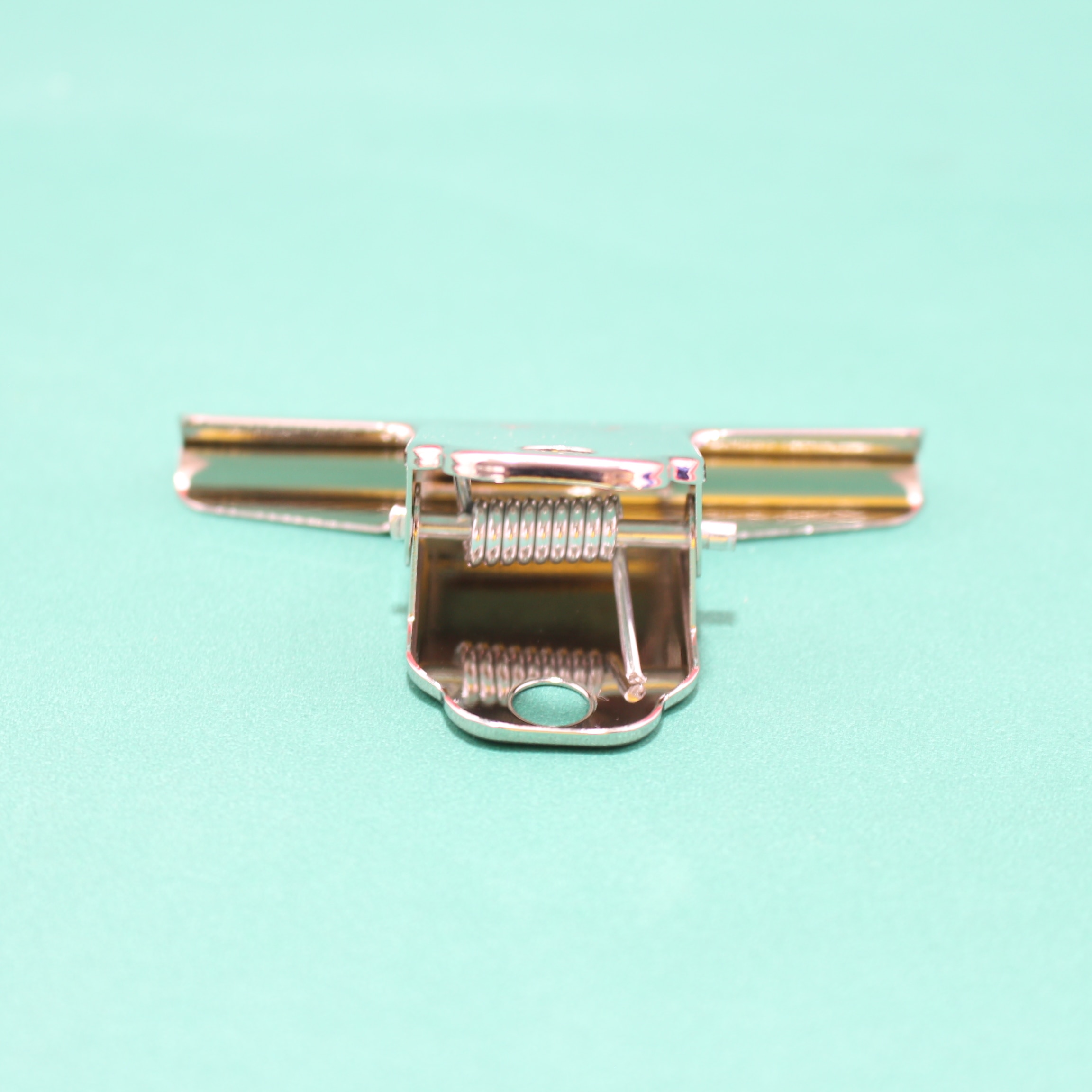 Gancho pisa papel x4 de 75 mm