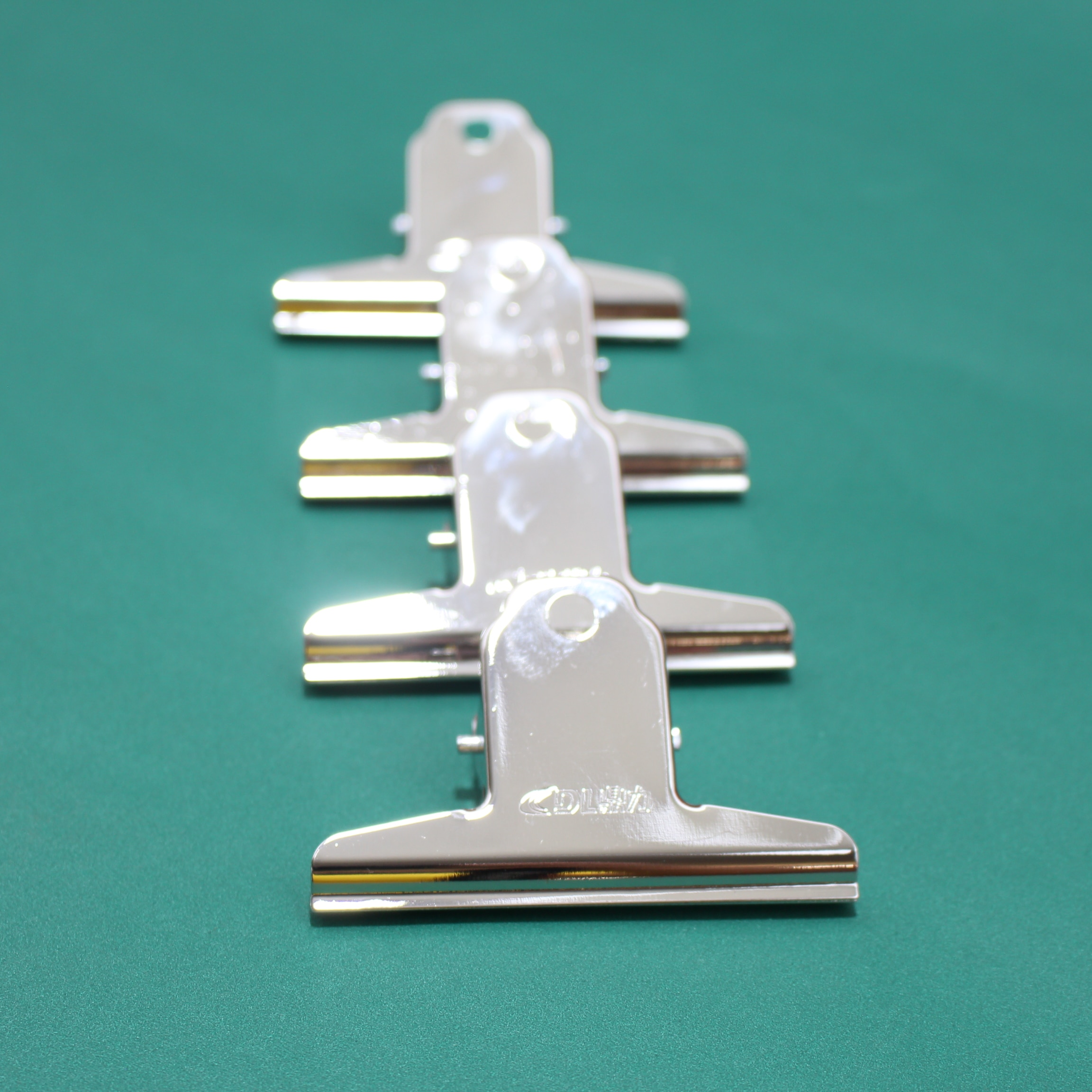 Miniatura 4 de Gancho pisa papel x4 de 75 mm