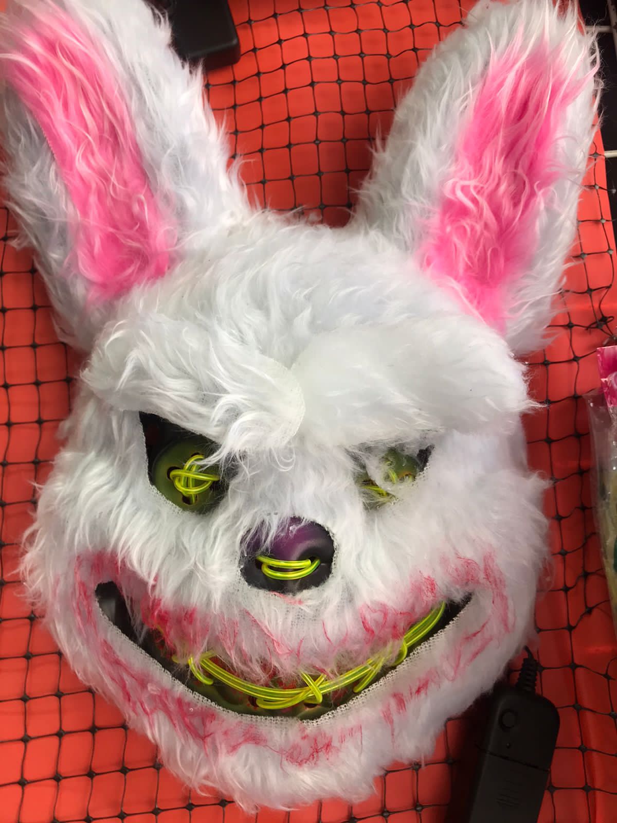 Mascara conejo terror de peluche