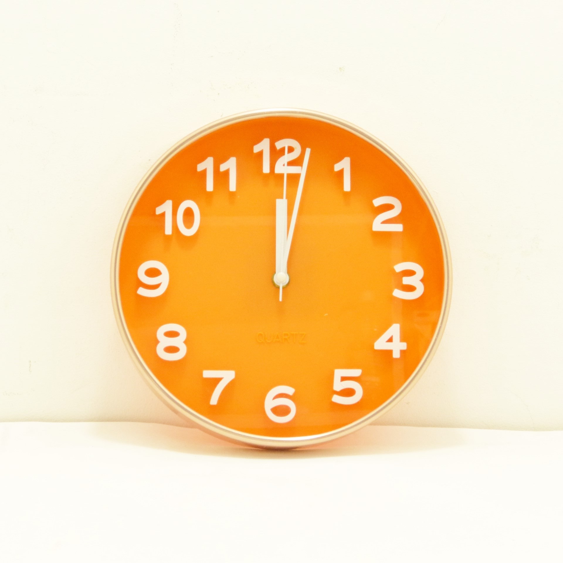 Reloj de pared redondo