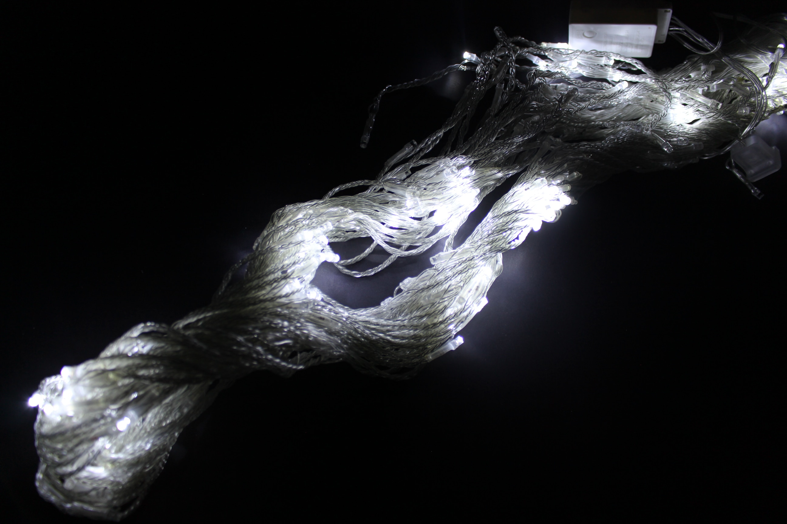 Instalación Cascada navideña Blanca 3m