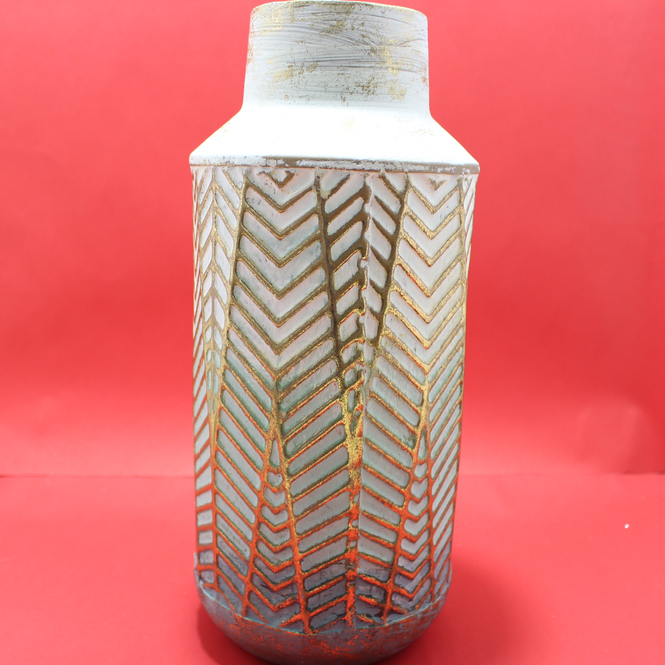 Jarron decorativo de metal 37cm