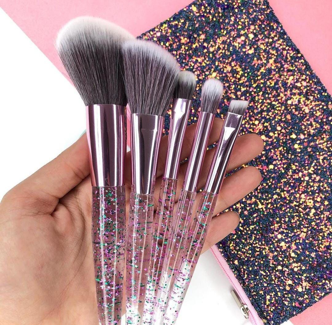 SET X5 BROCHAS + COSMETIQUERA