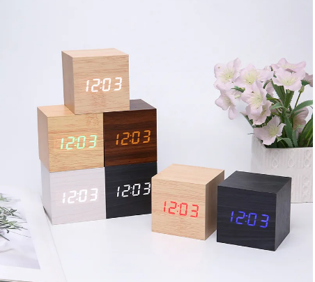 Reloj Despertador Cubo Madera