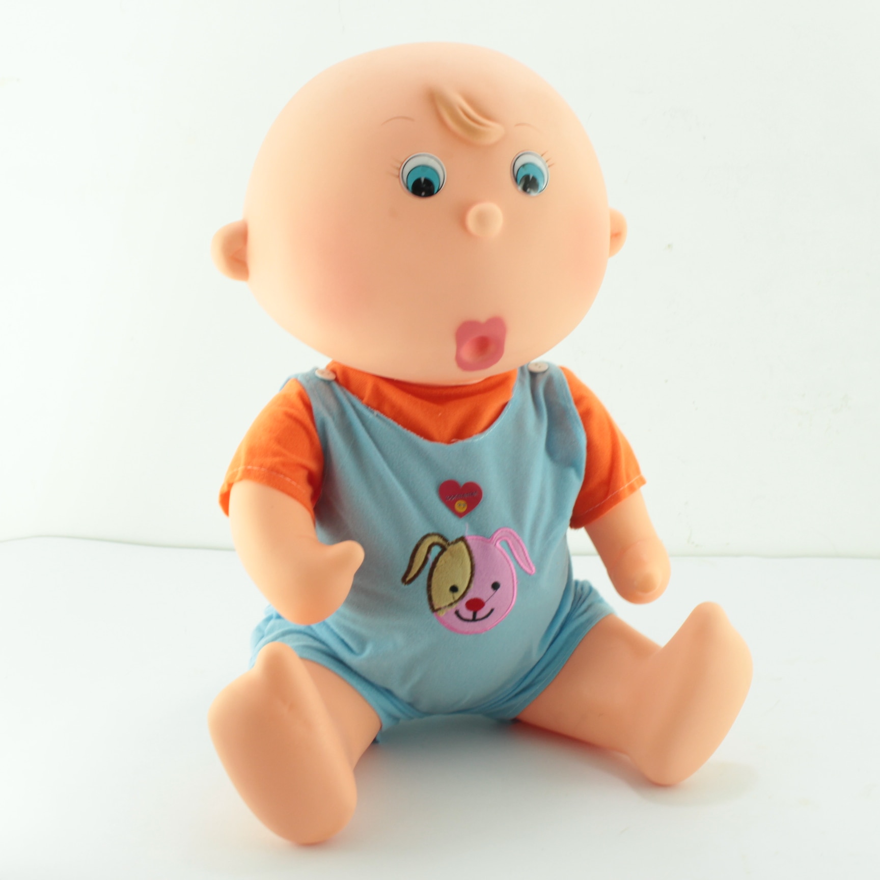 Muñeco bebé tommy mediano