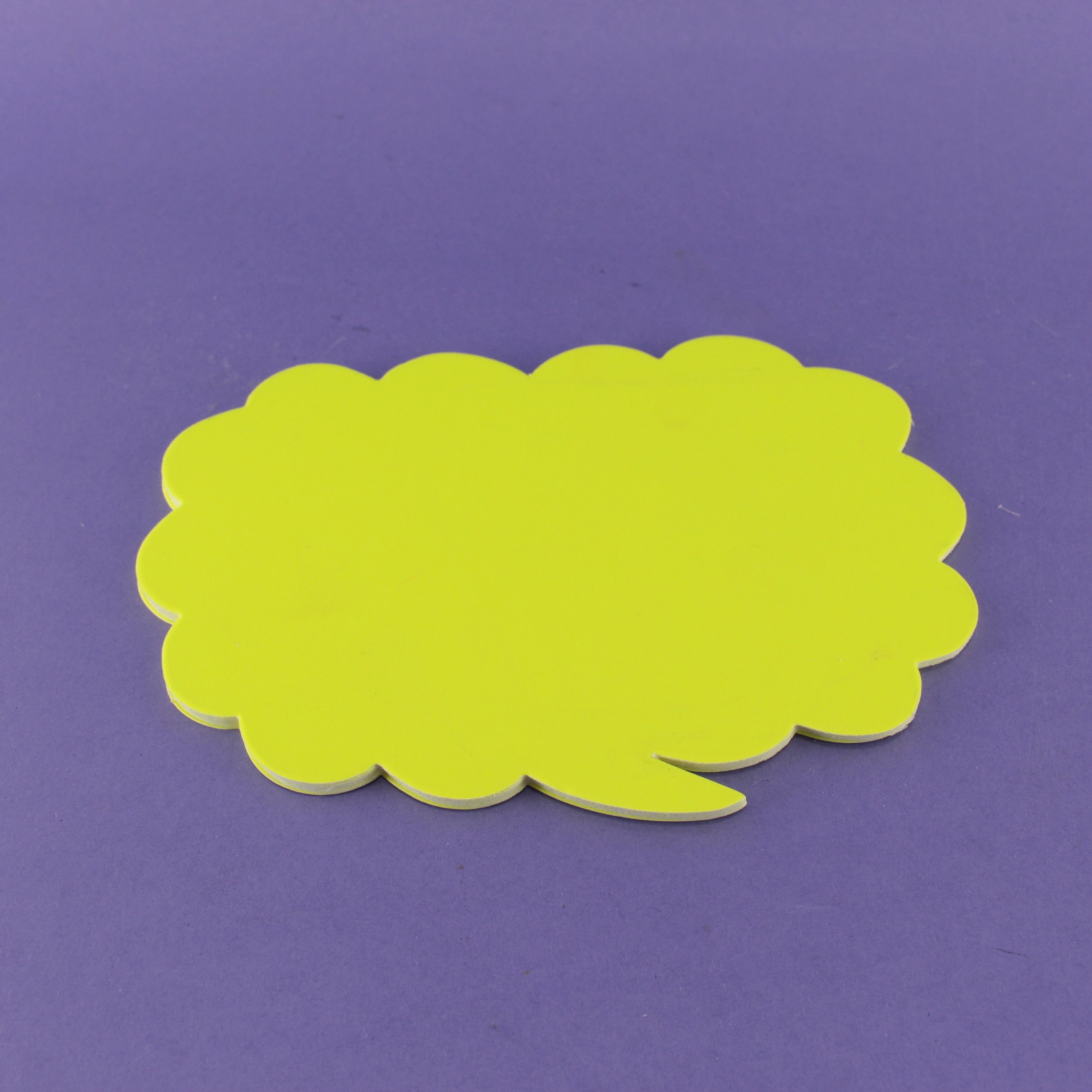 Hablador fluorescente pensamiento