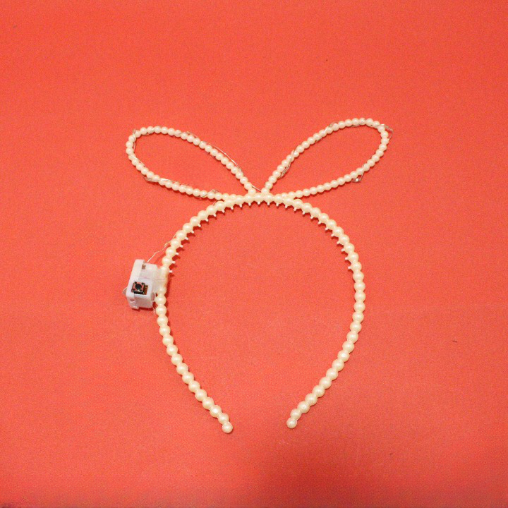 DIADEMA MOÑO EN PERLA CON LUZ