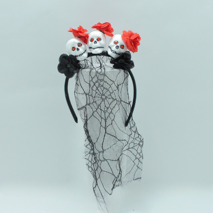 DIADEMA CALAVARA CON VELO
