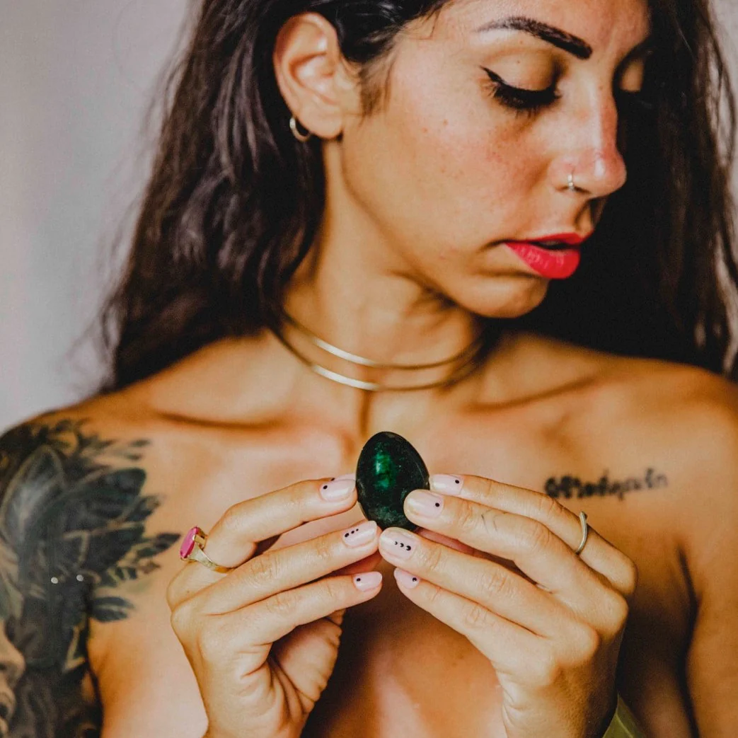 Vista 6 de Huevos Yoni para masaje y sanación - Piedra: Cuarzo rosa