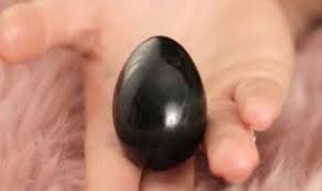 Vista 3 de Huevos Yoni para masaje y sanación - Piedra: Cuarzo rosa