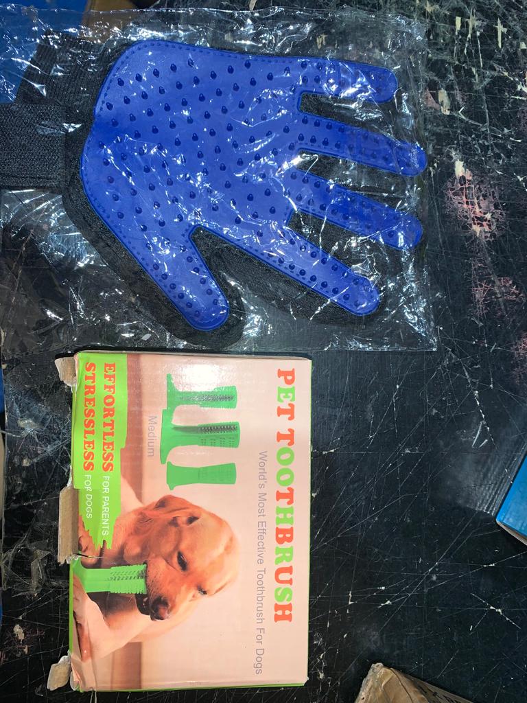 Combo Mascotas Guante Cepillo + Juguete