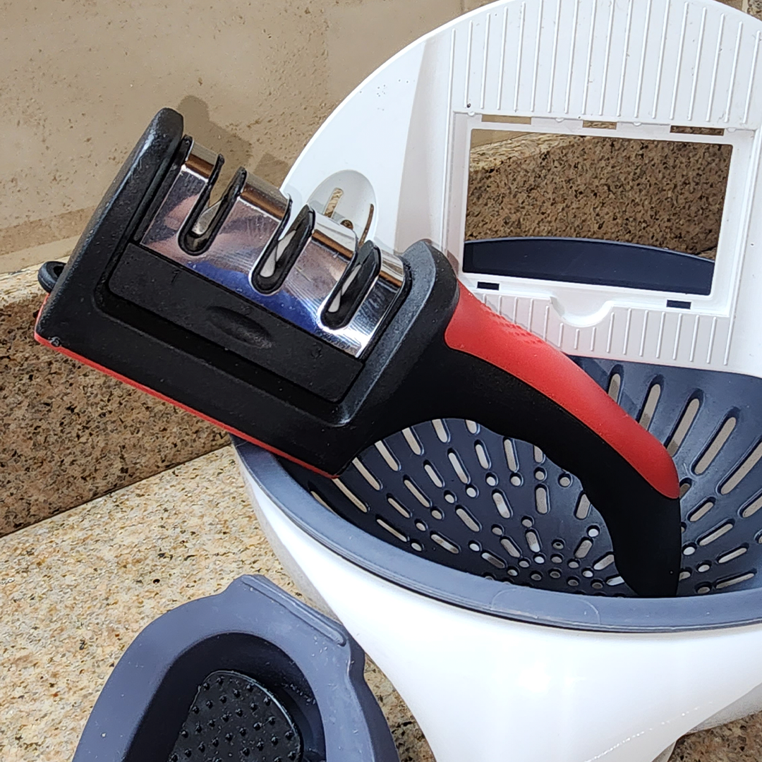 Miniatura 3 de COMBO 1 RALLADOR 9 EN 1 + 1 AFILADOR