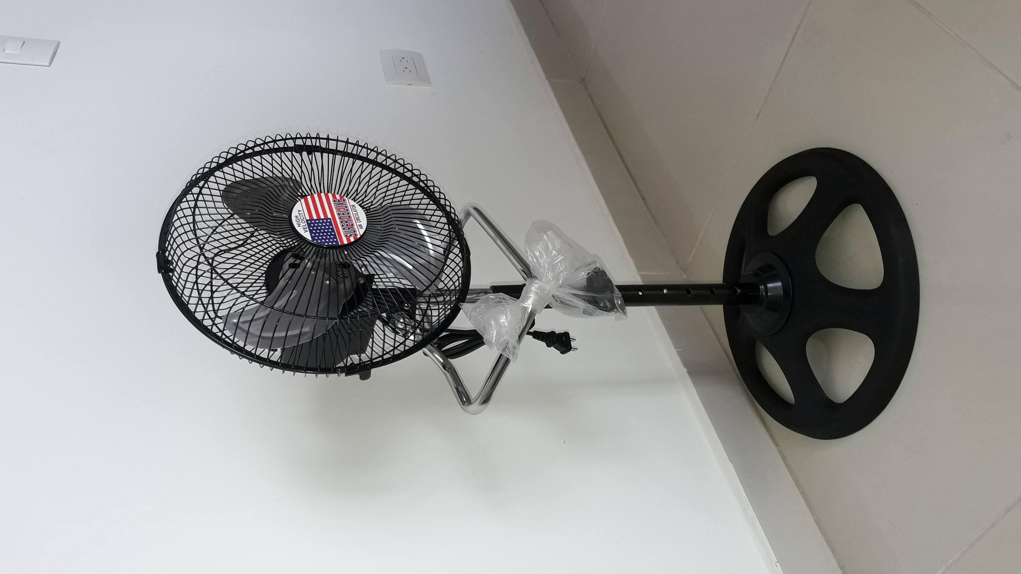 Miniatura 4 de VENTILADOR METALICO 10 PULGADAS