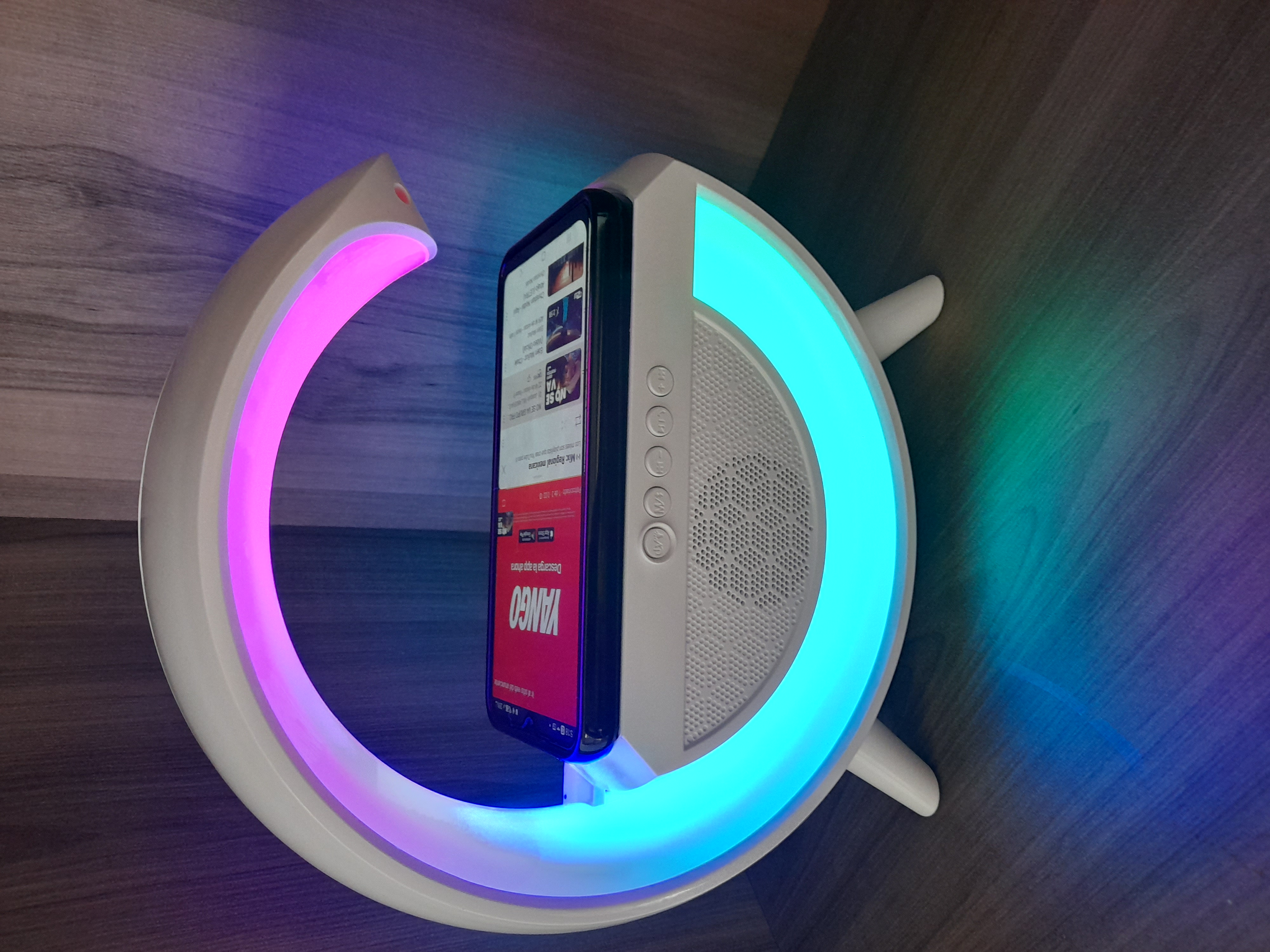 Miniatura 4 de LAMPARA PARLANTE Y CARGADOR INALAMBRICO