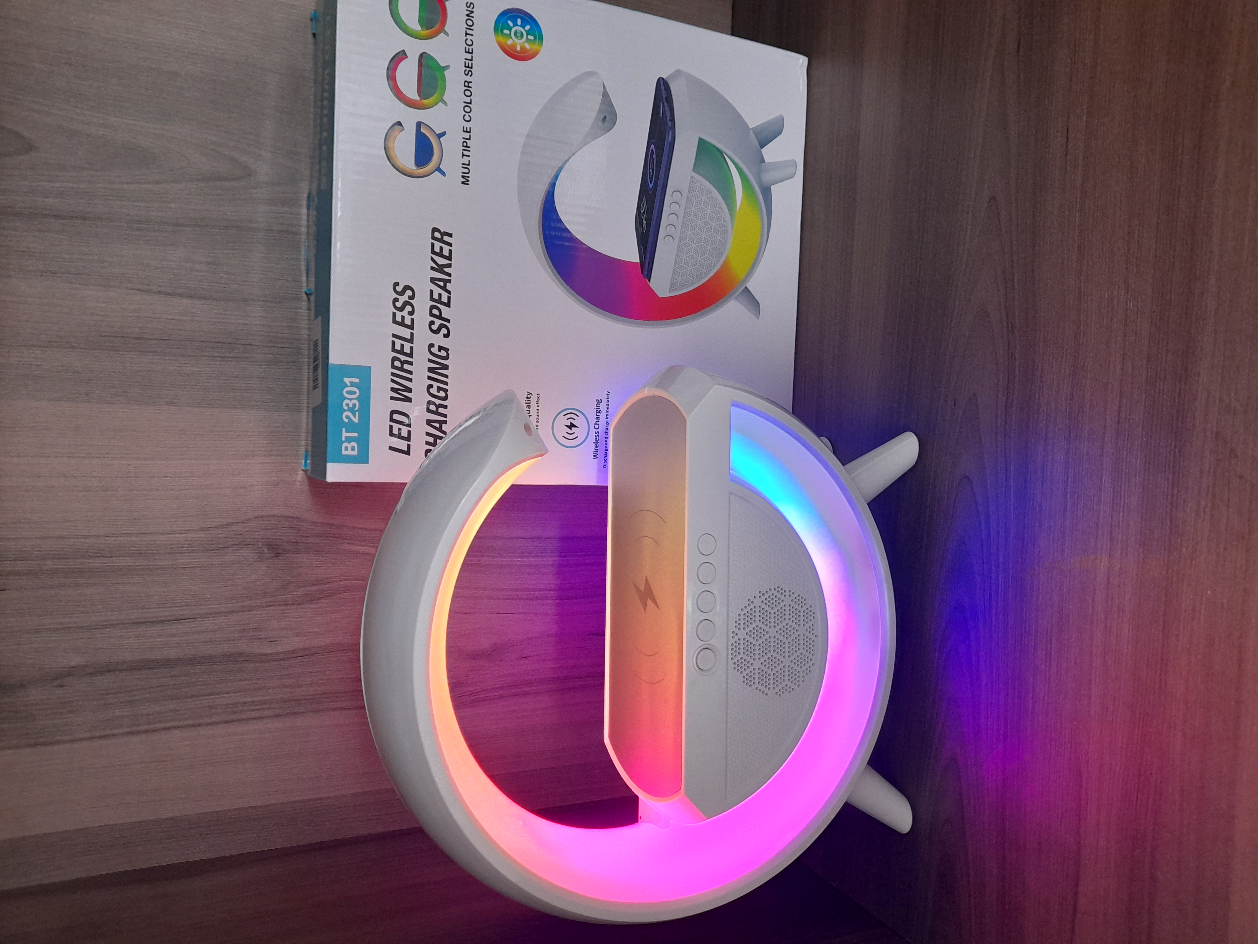 Miniatura 6 de LAMPARA PARLANTE Y CARGADOR INALAMBRICO