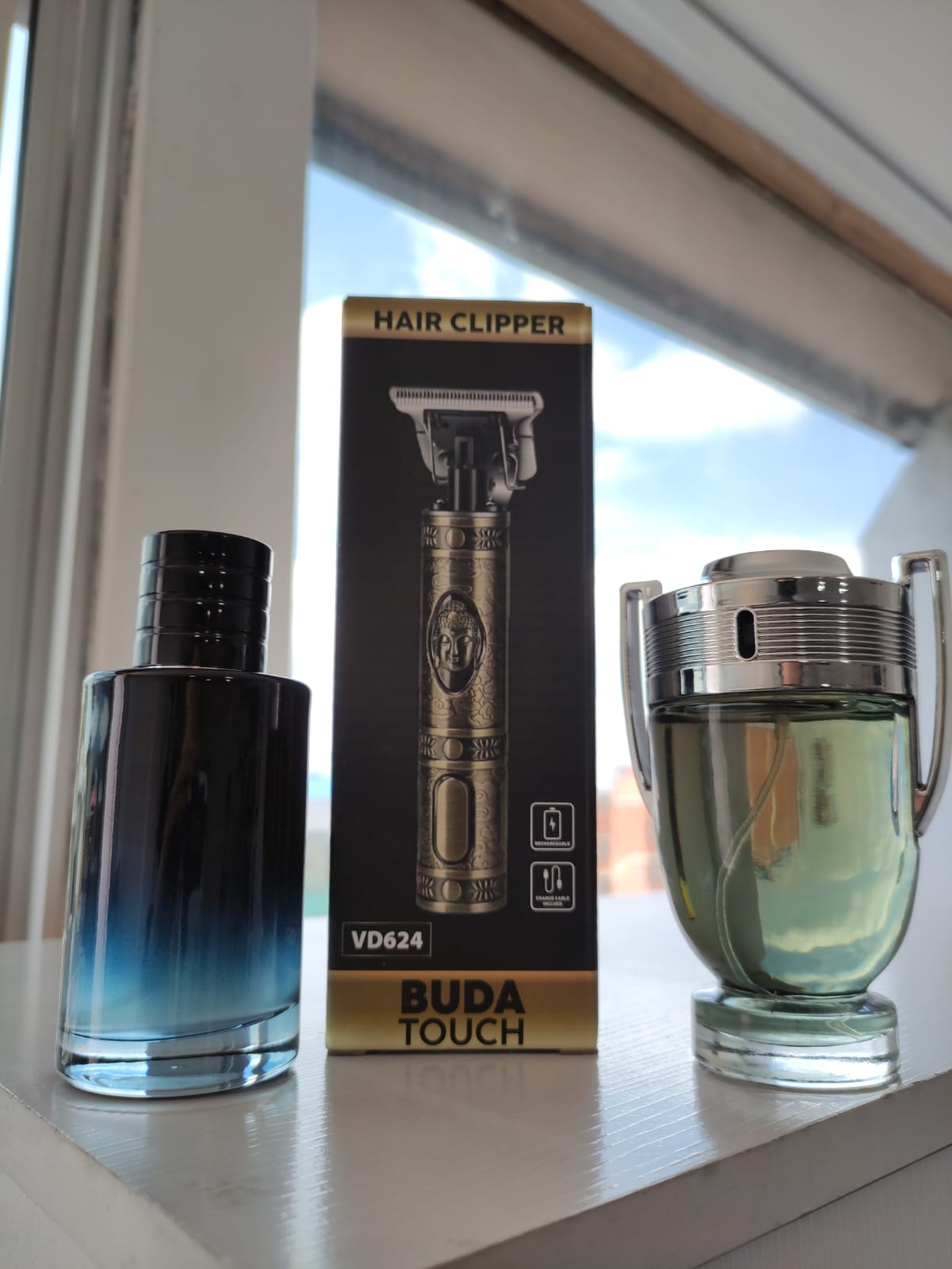 KIT 115 (2 PERFUMES + AFEITADORA BUDA)