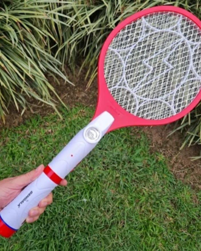 Vista 2 de RAQUETA MATA ZANCUDOS BENGALA