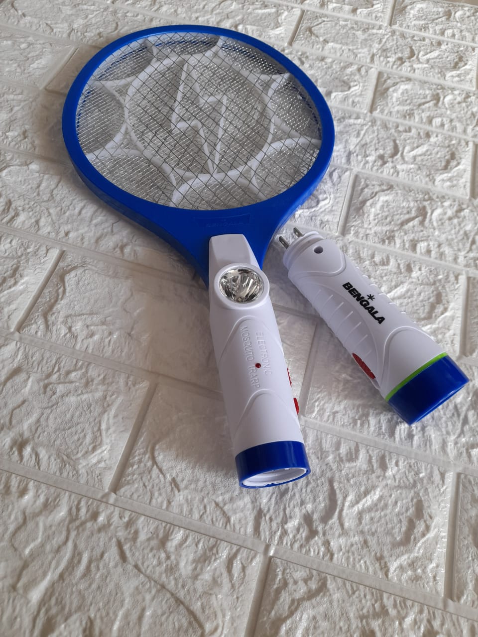 Vista 9 de RAQUETA MATA ZANCUDOS BENGALA