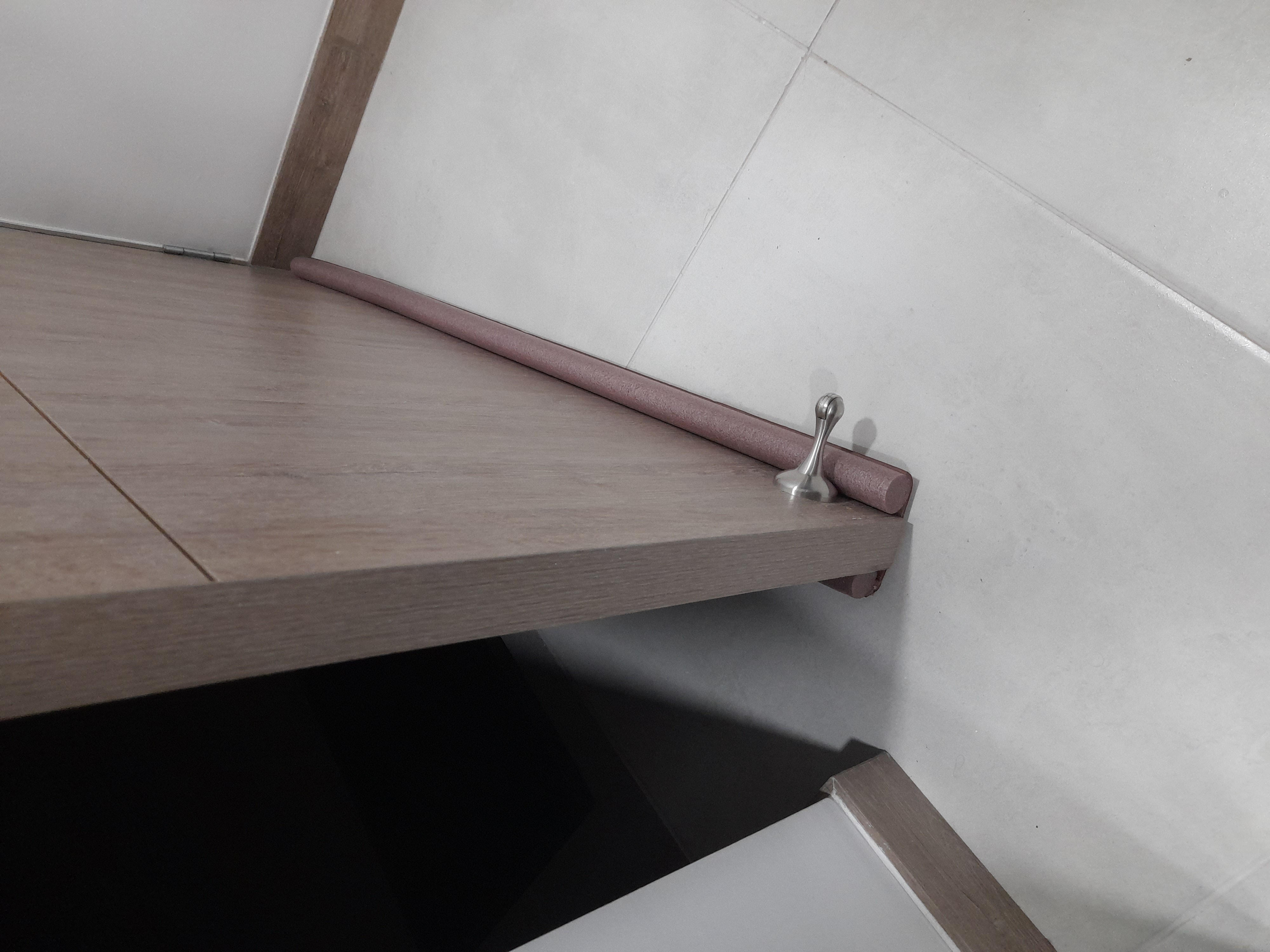 Miniatura 2 de TAPON PARA DEBAJO DE LA PUERTA CAFE 93CM