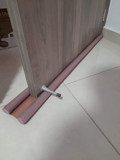 Miniatura 4 de TAPON PARA DEBAJO DE LA PUERTA CAFE 93CM