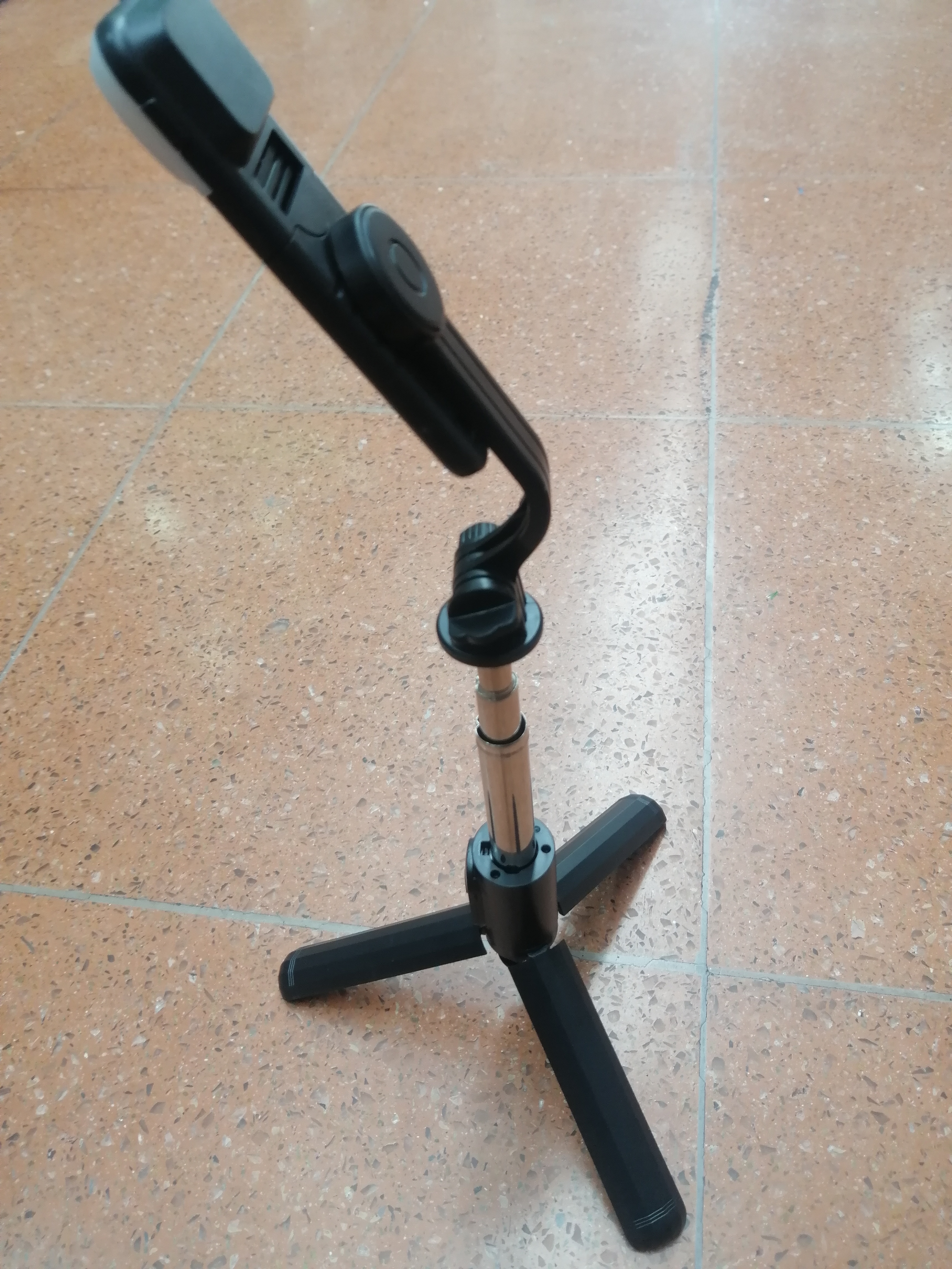 Miniatura 3 de Soporte trípode para ceiular con luz Led