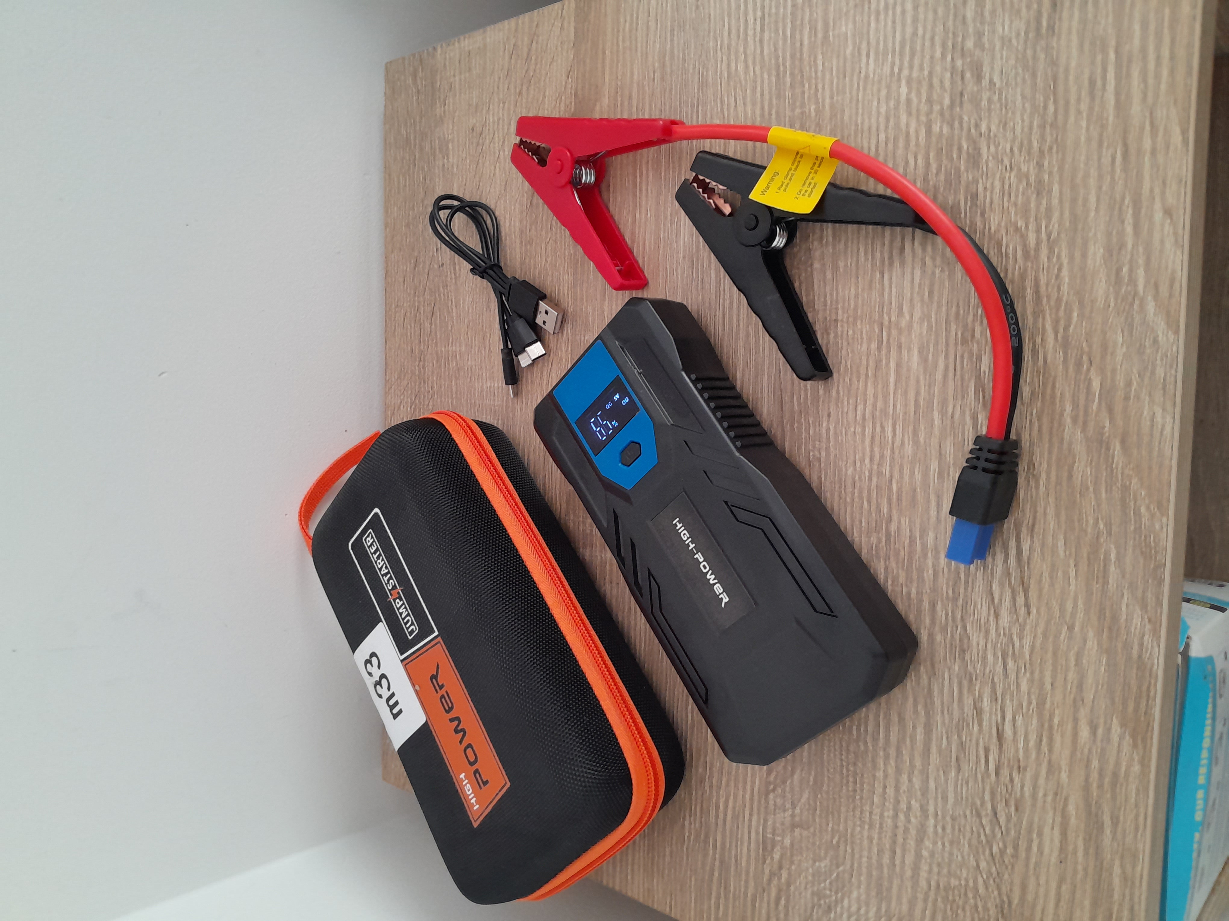 Miniatura 2 de ARRANCADOR DE BATERIA CARRO Y MOTO  3 EN