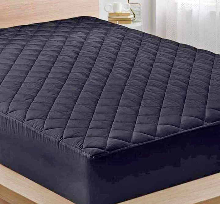 Protector antifluido + 2almohadas