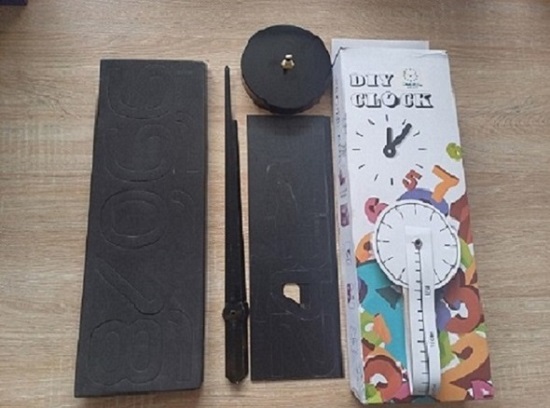 RELOJ 3D GRANDE CON PENDULO COLOR NEGRO