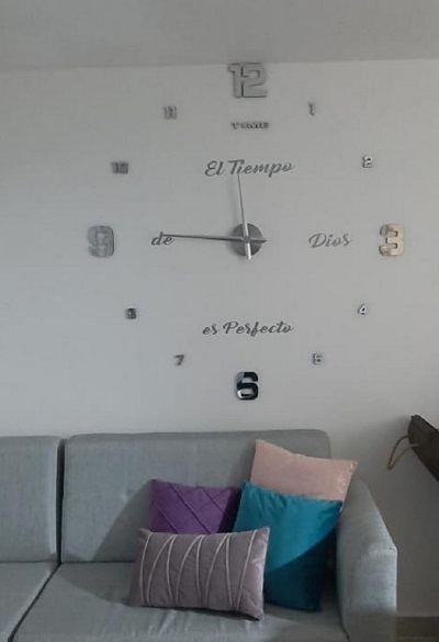 RELOJ 3D 100X100CM+FRASE EN VINILO PLATA