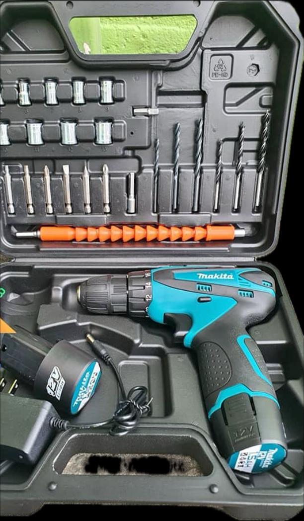 TALADRO 12V SIN PERCUTOR M