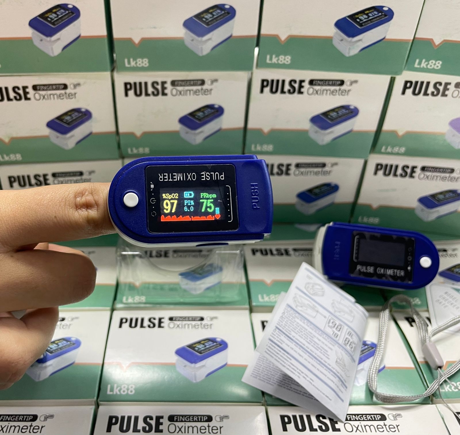 Miniatura 2 de Oxímetro+  tensiómetro en español