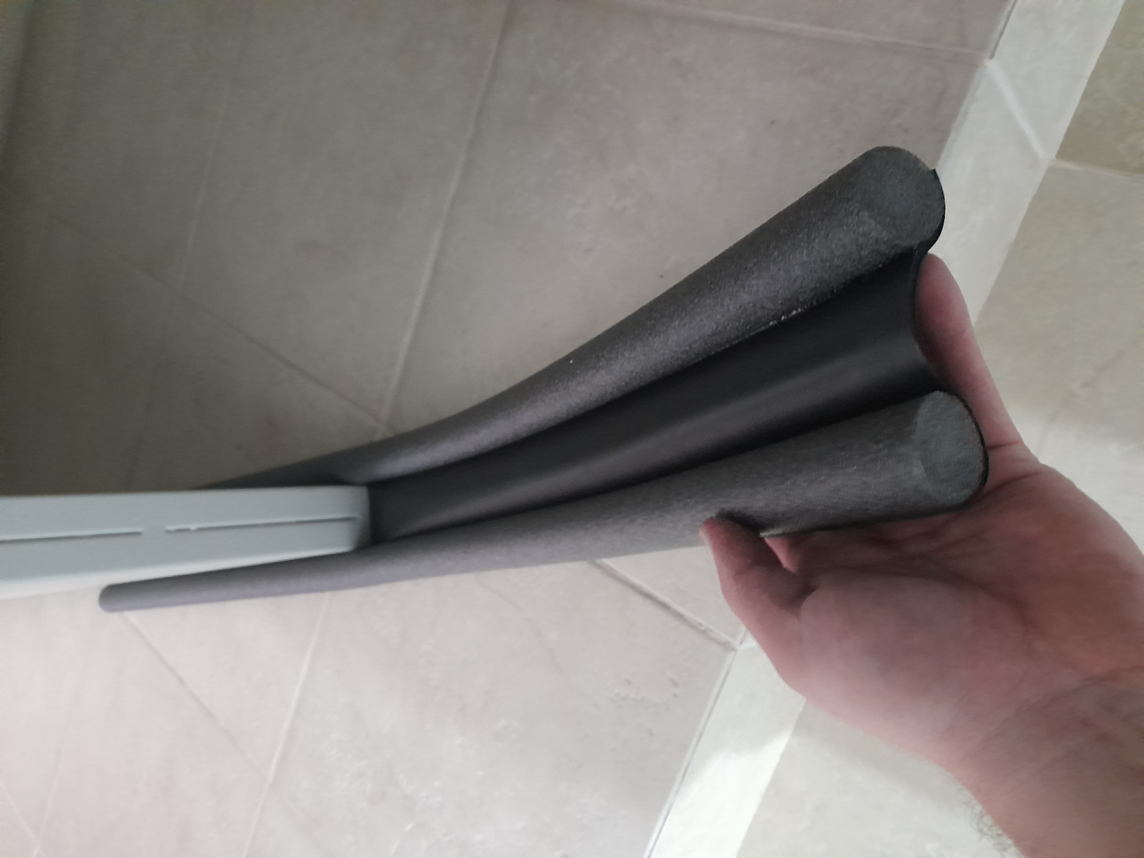 Miniatura 3 de TOPE PUERTA ESPUMA 93 CM NEGRO