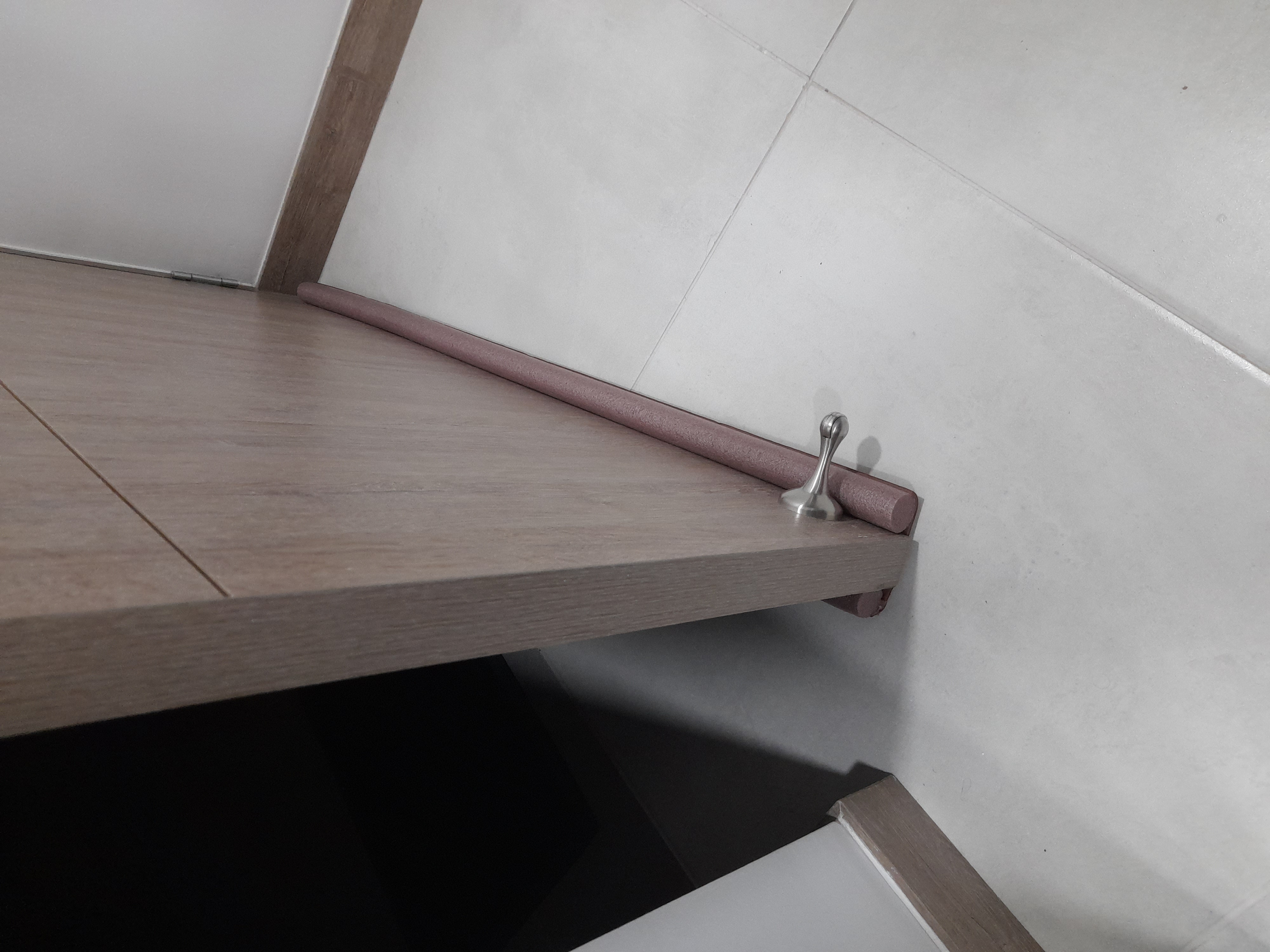 Miniatura 4 de TOPE PUERTA ESPUMA 93 CM CAFE