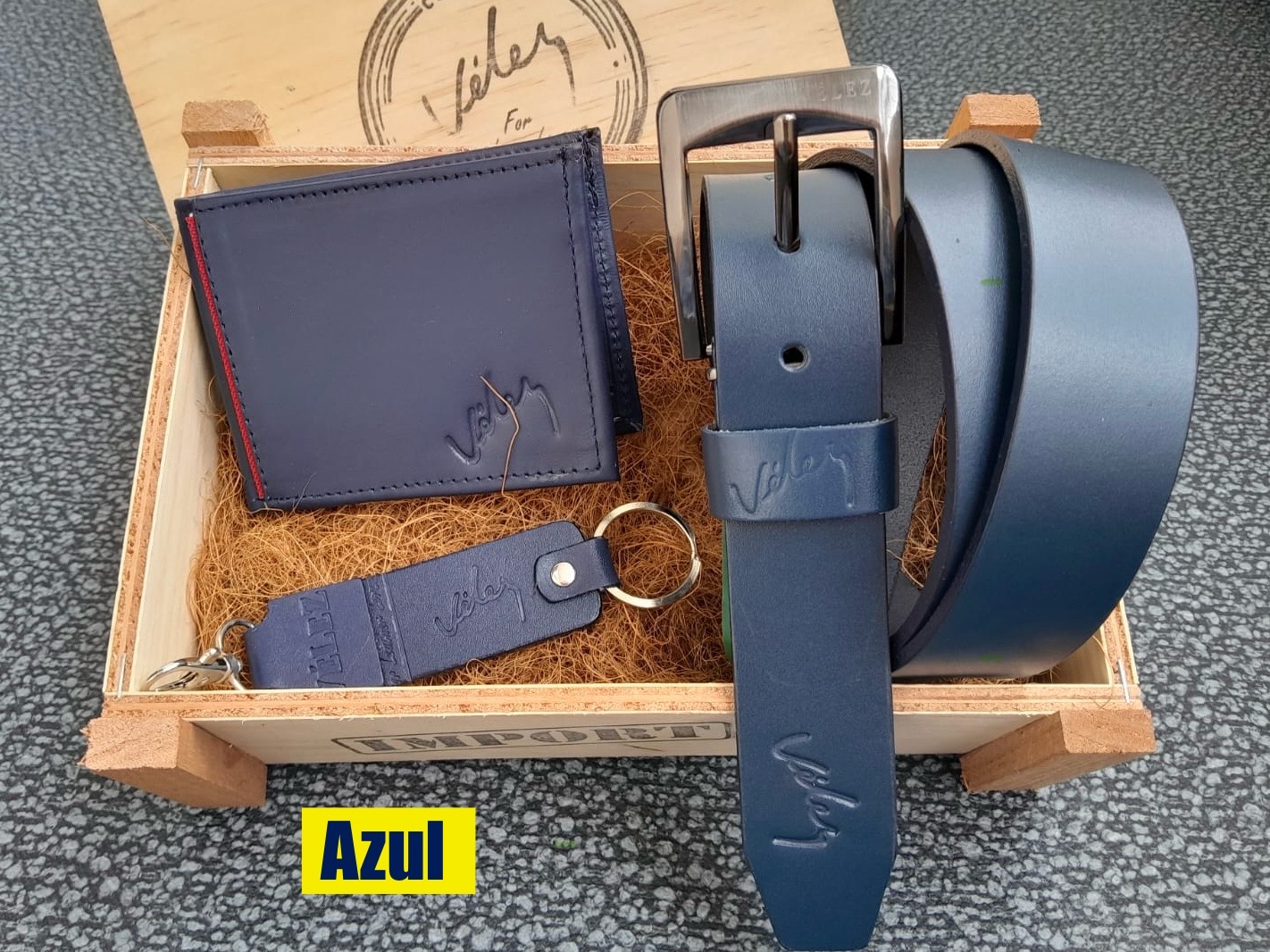 Vista 3 de Trio Correa LISA Billetera Llavero Caja - Color: Miel