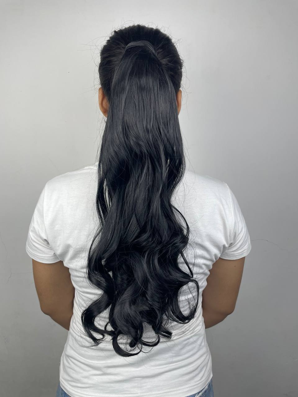 Coleta ondulada negra