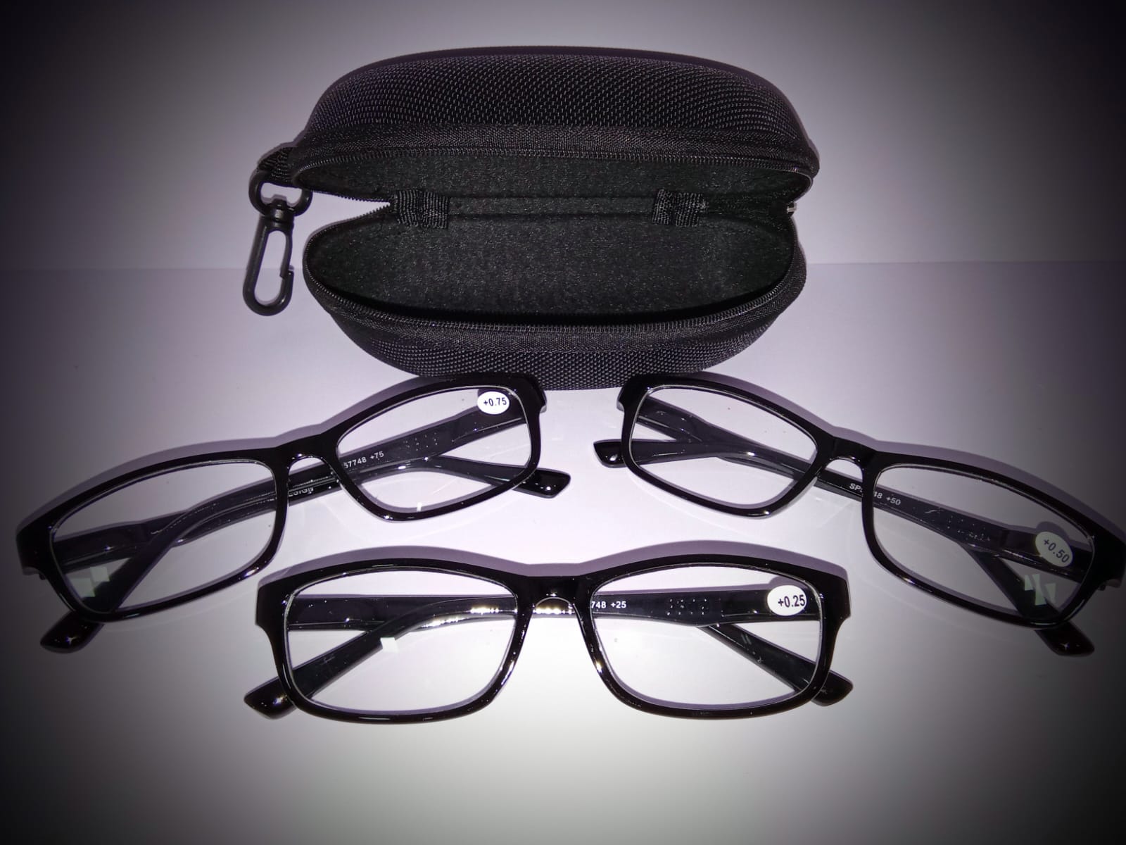 KIT DE TRES LENTES ONEVISION CON ESTUCHE